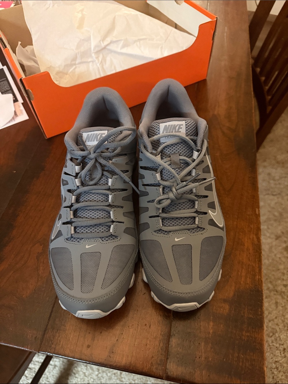 Nike Men’s Grey Athletic Training Shoes 11.5 brand new